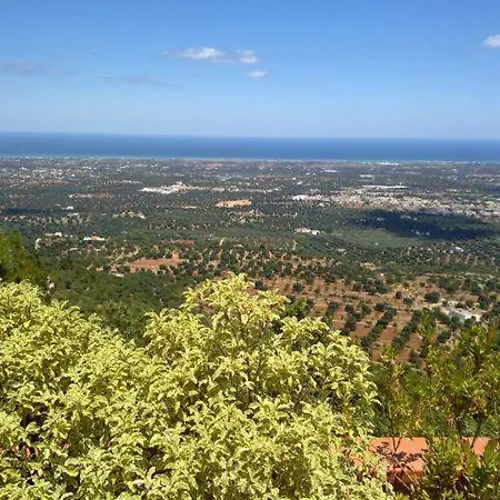 Arisa With Pool דירה